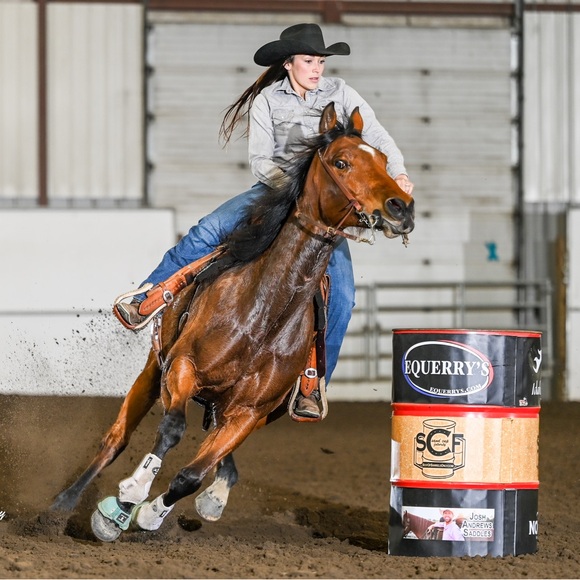 Meet your Posher, Haylee - Picture 4 of 4